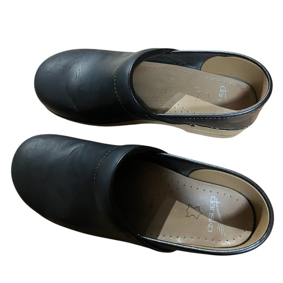 Dansko Black Professional Clogs - Picture 3 of 8